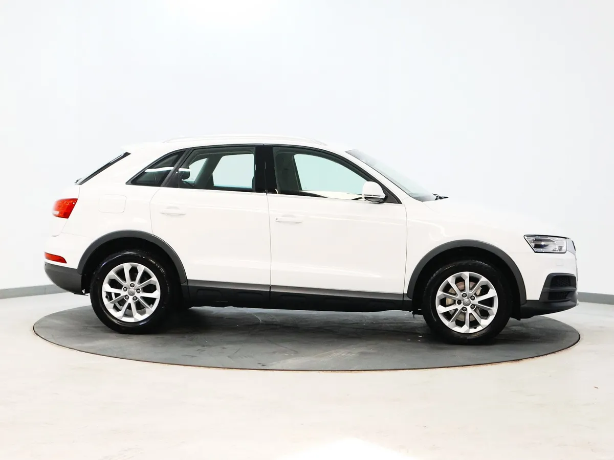 Audi Q3 2018 - Image 2