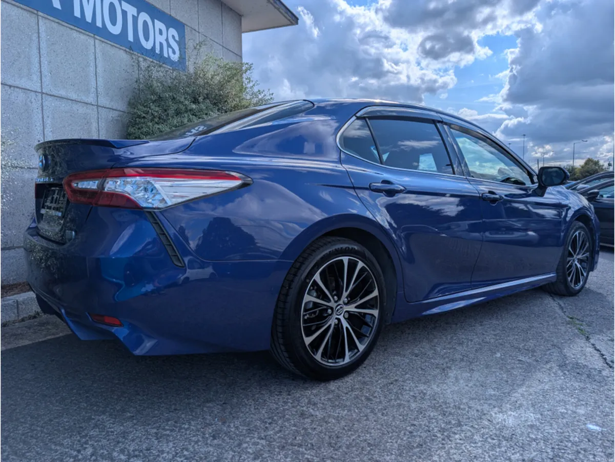 Toyota Camry WS HYBRID AUTOMATIC 2.5 PETROL //HALF - Image 6