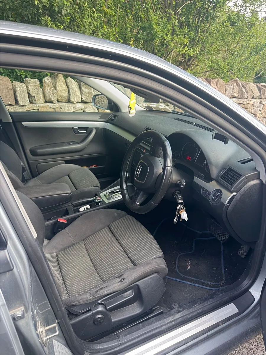 Audi A4 2008 - Image 2