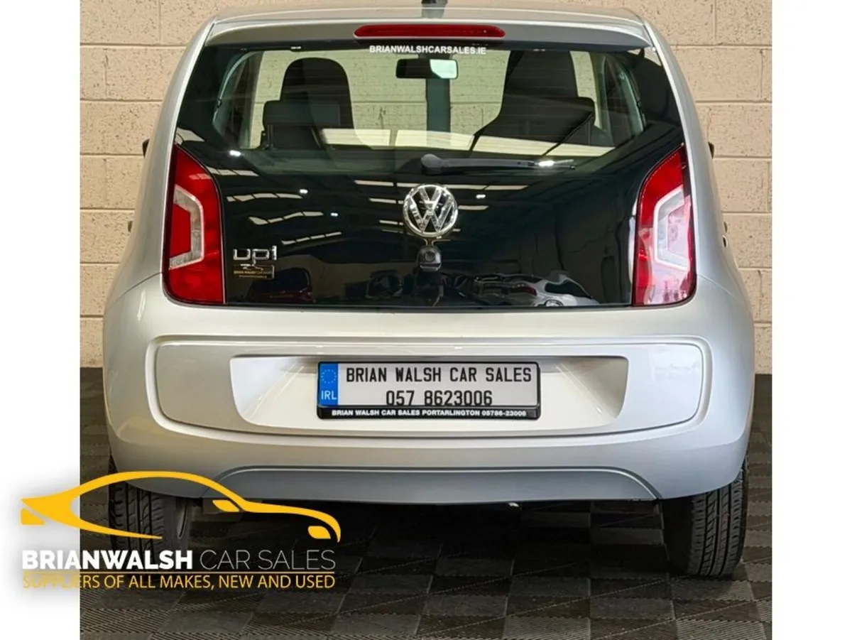 Volkswagen up! TAKE 1.0 MANUAL 5SPEED 75HP 5DR - Image 2