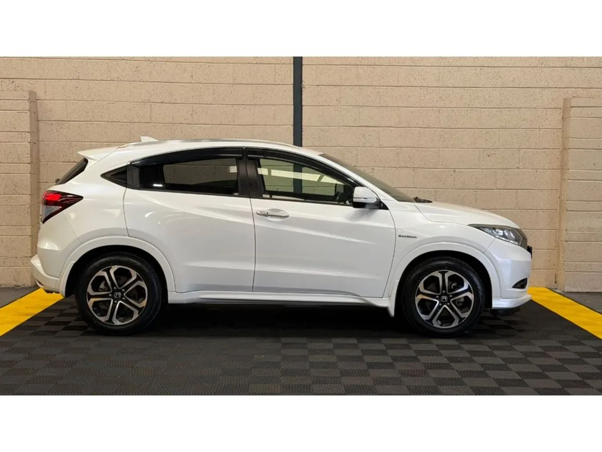 Honda Vezel Z Honda Sensing - Image 5