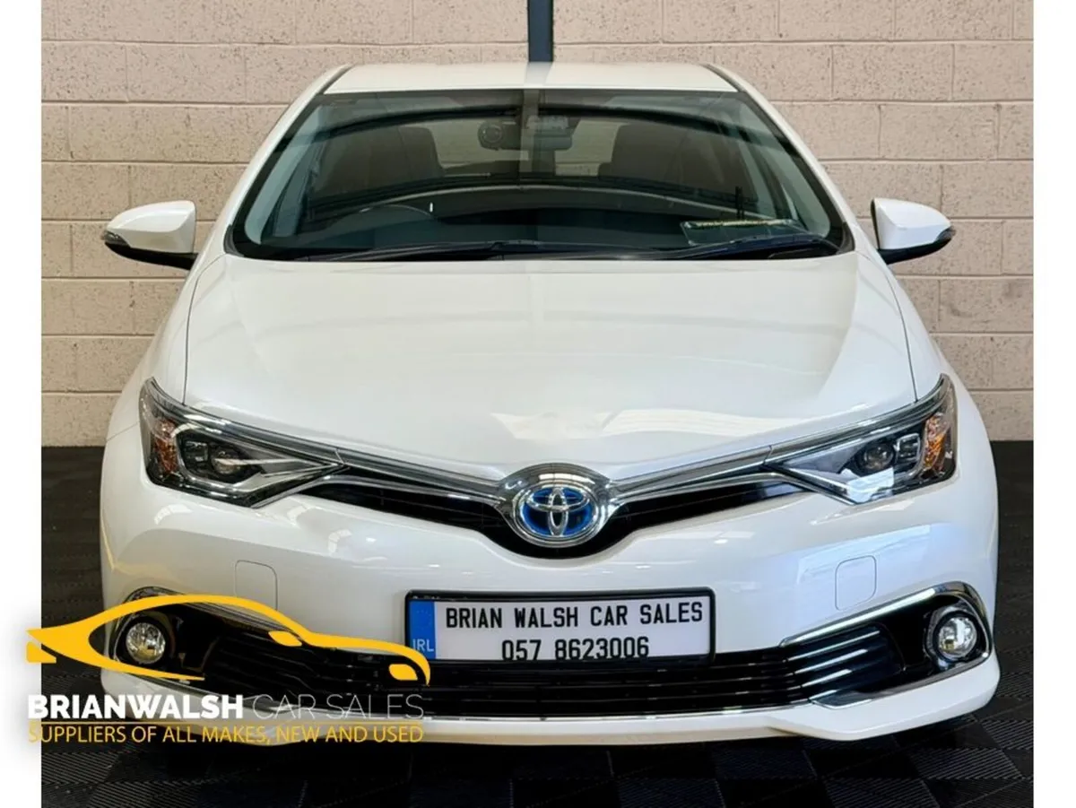 Toyota Auris Hybrid - Image 4