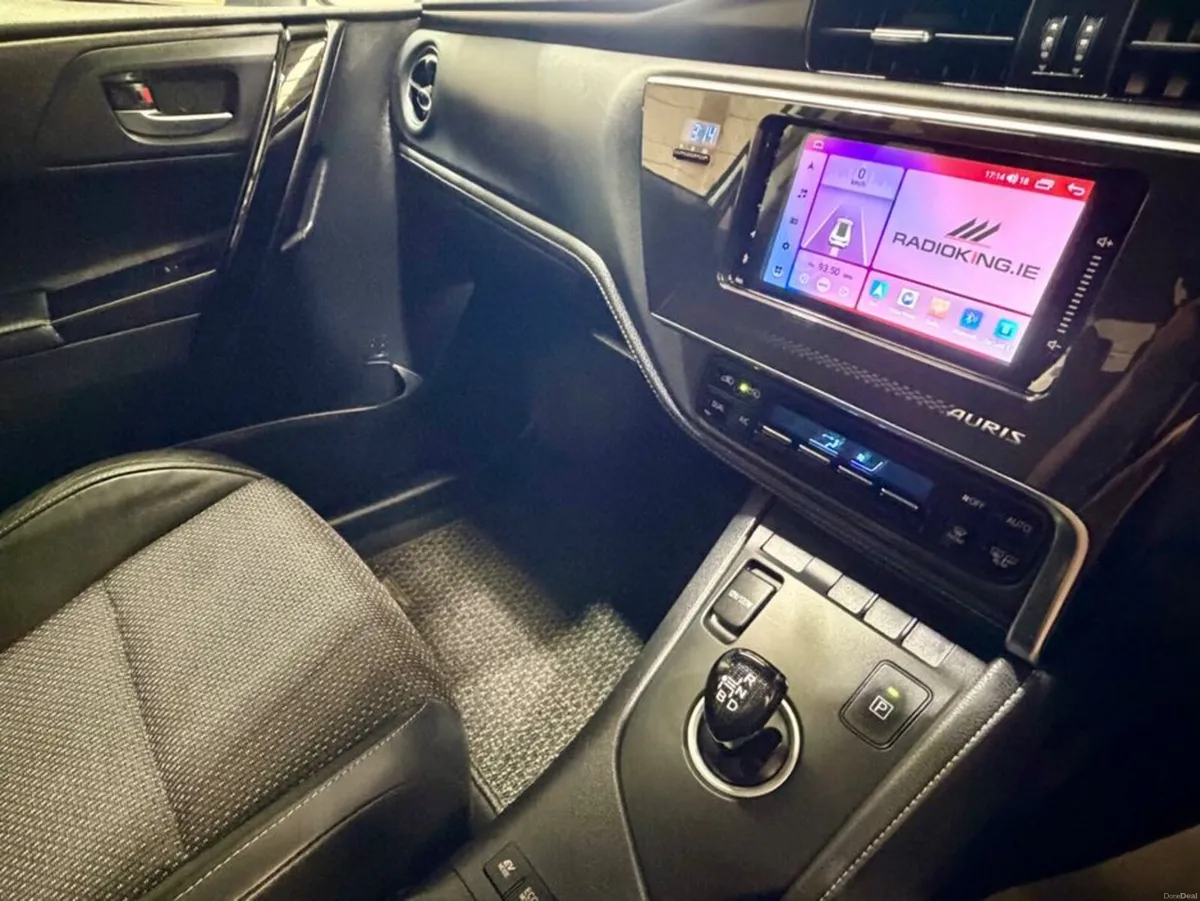 Toyota Auris Hybrid - Image 5