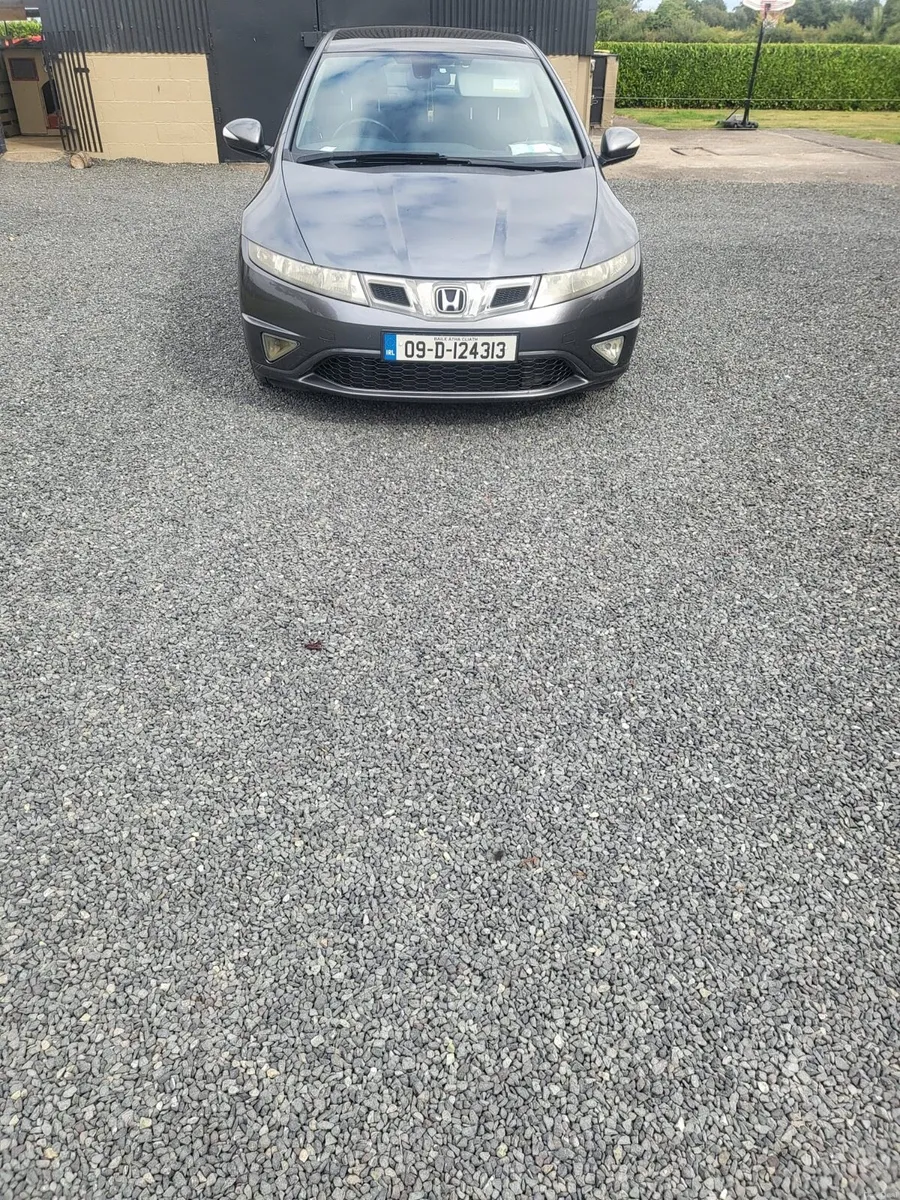 Car - Image 3