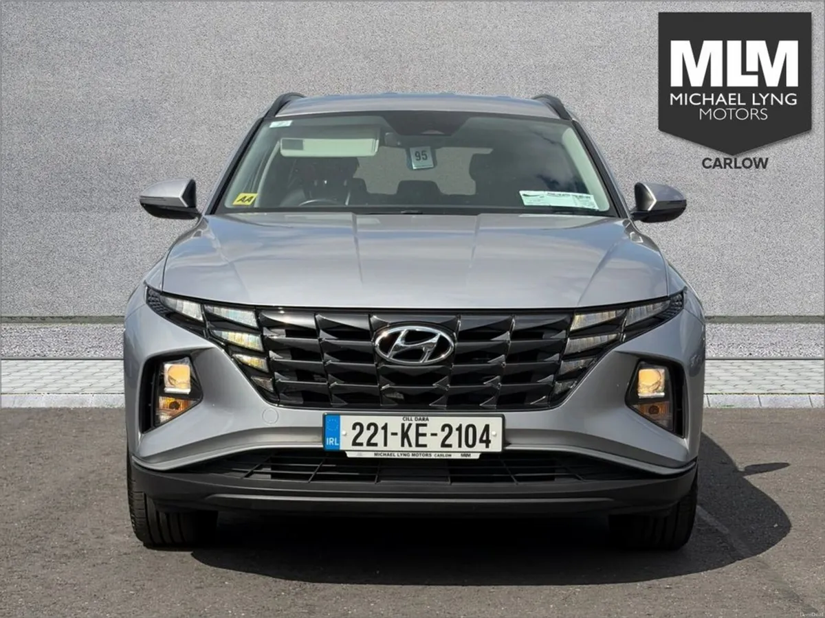 Hyundai Tucson ix35 Executive 4WD 5DR Auto - Image 2