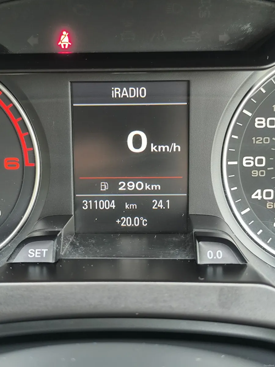 Audi A4 2011 Technix - Image 2
