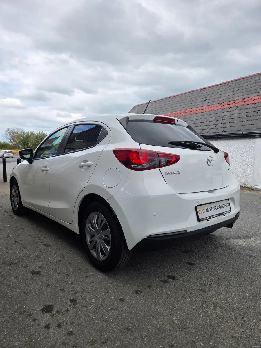 2023 Mazda 2 / automatic SKYACTIVE G - Image 6