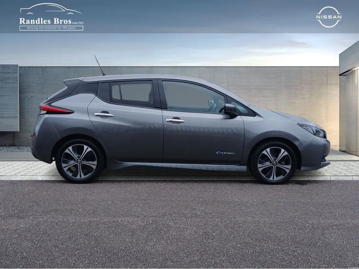 Nissan Leaf Leaf SV Premium 40 kWh - Image 5