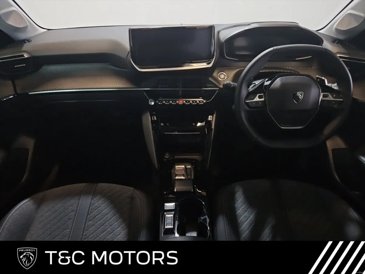 Peugeot 208 1.2 MHEV Puretech 100bhp Allure - Image 2