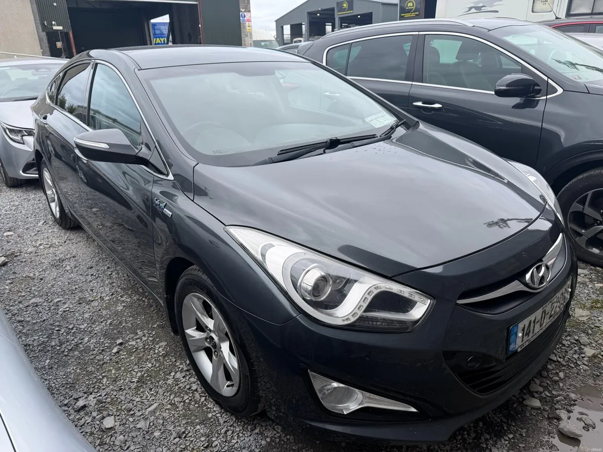2014 HYUNDAI I40 NCT 2-27 MINT - Image 1