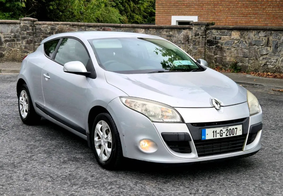 2011 Renault Megane 1.5DCI - Image 1