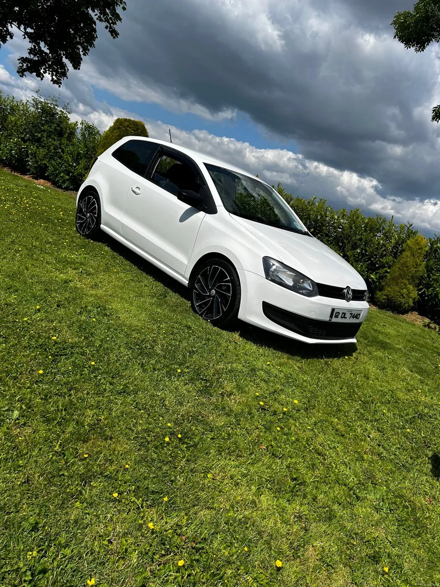 Volkswagen Polo 2012 - Image 2