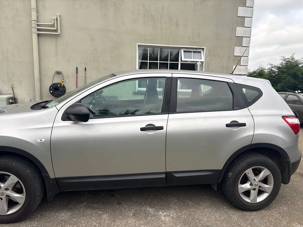 SUV - Image 2