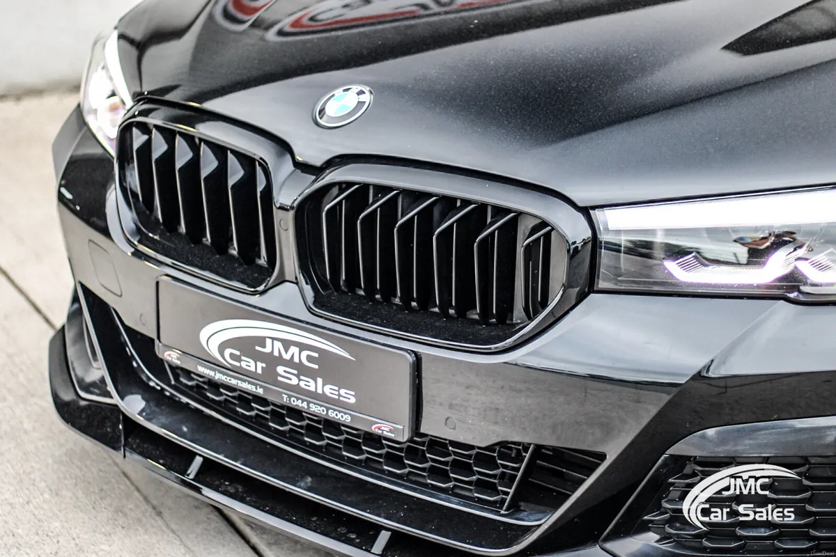 2022 BMW 5 SERIES LCI AUTO - Image 3