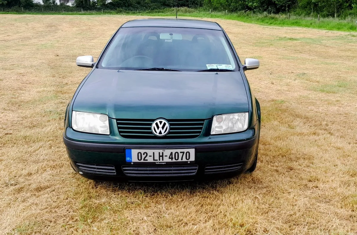 Volkswagen Bora 2002 - Image 2