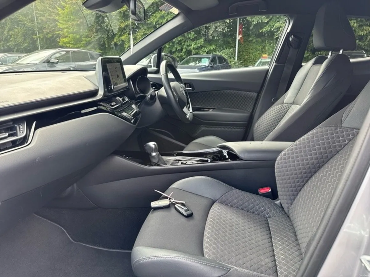 Toyota C-HR C-HR HYBRID SPORT - Image 6