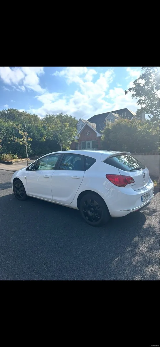 Opel astra 2013 1.4 Petrol - Image 4
