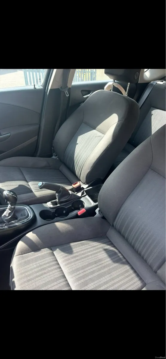 Opel astra 2013 1.4 Petrol - Image 6