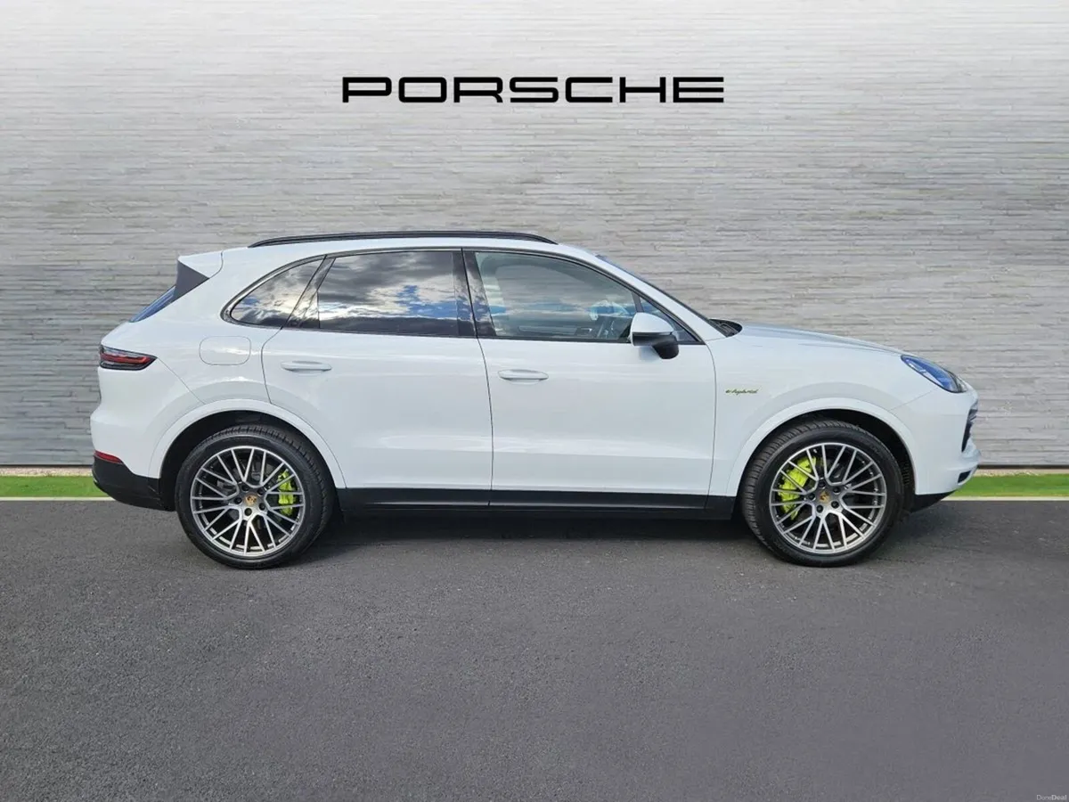 Porsche Cayenne 3.0 V6 E-Hybrid 4WD Auto - Image 4