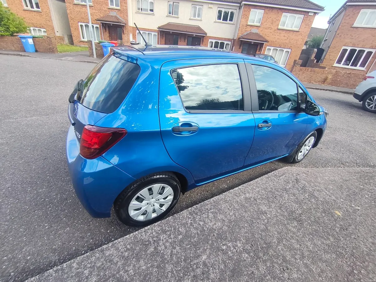 Toyota Yaris - Image 2