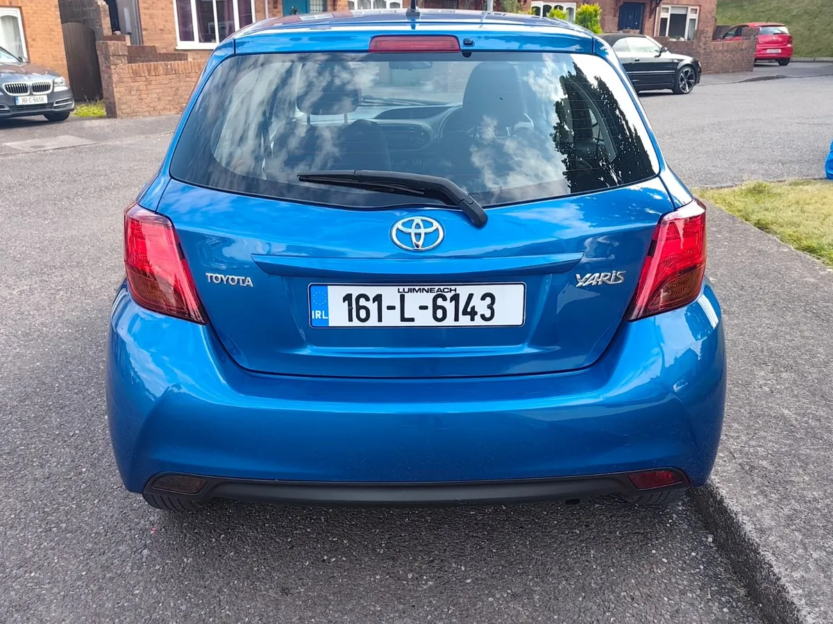 Toyota Yaris - Image 6