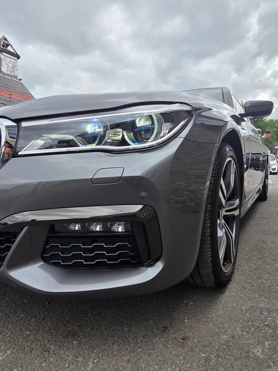 2018 BMW 740e Msport - Image 4