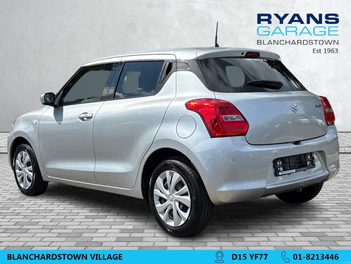 Suzuki Swift 1.2 PETROL AUTO 5DR - Image 5