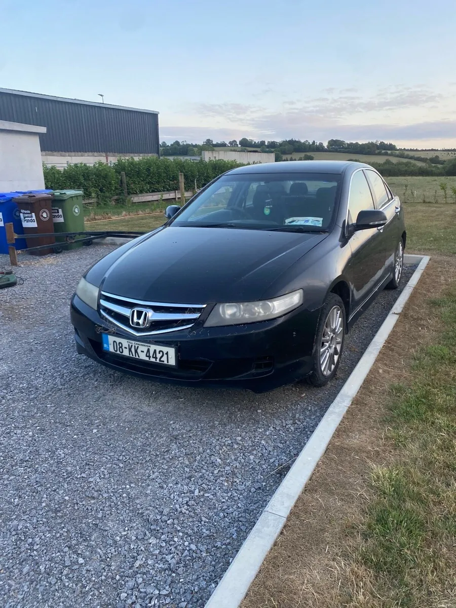 Honda Accord 2.2 - Image 1