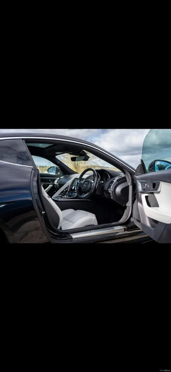 Car - Image 3