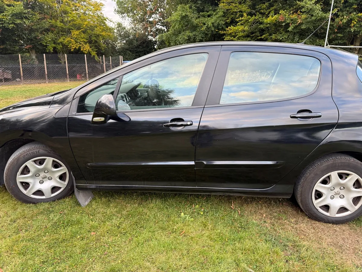 Peugeot 308 - Image 4