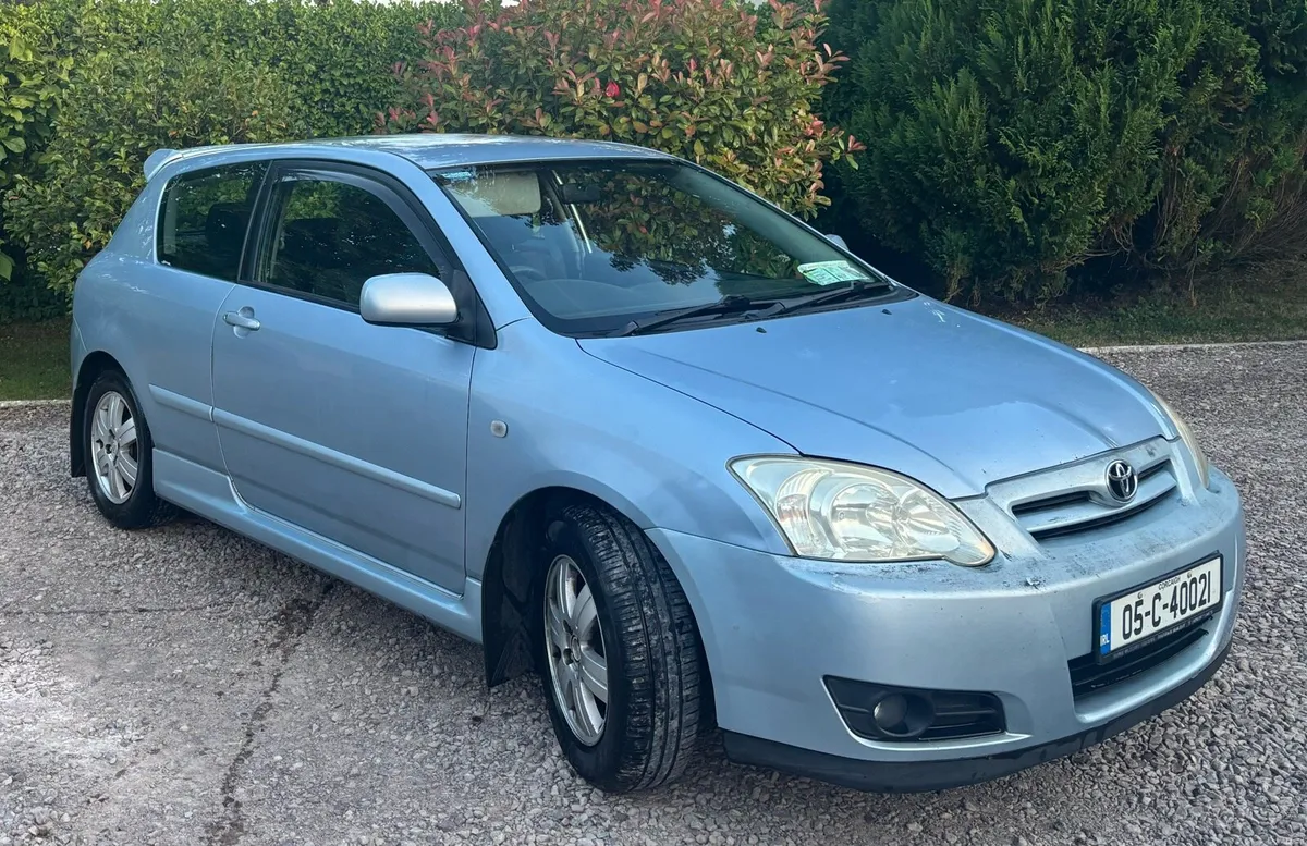 Toyota Corolla - Image 2
