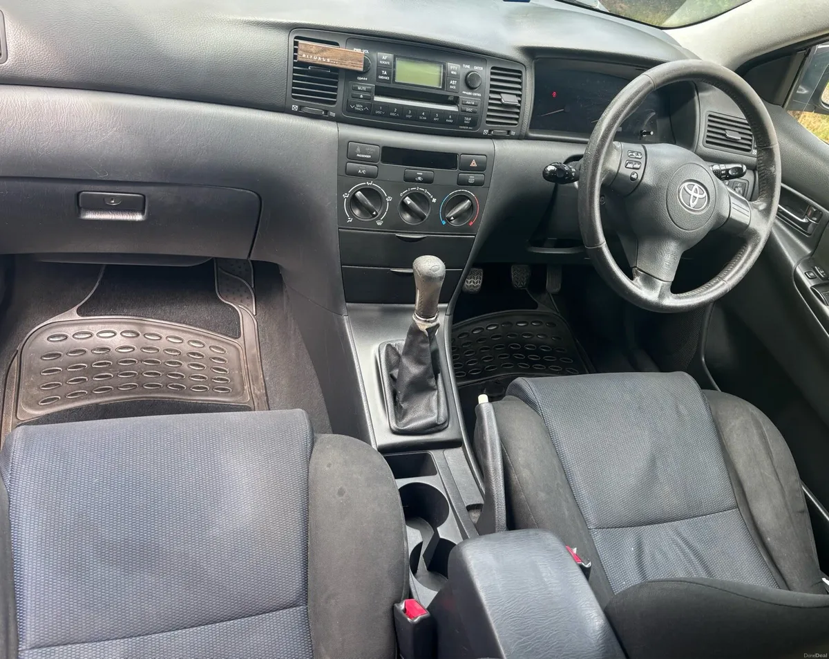 Toyota Corolla - Image 4