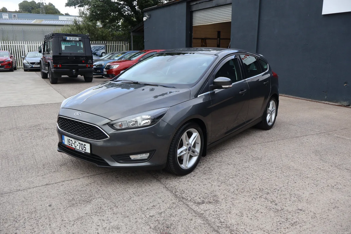 Ford Focus 5dr Zetec Only 2 Owners 12 Months NCT! - Image 5