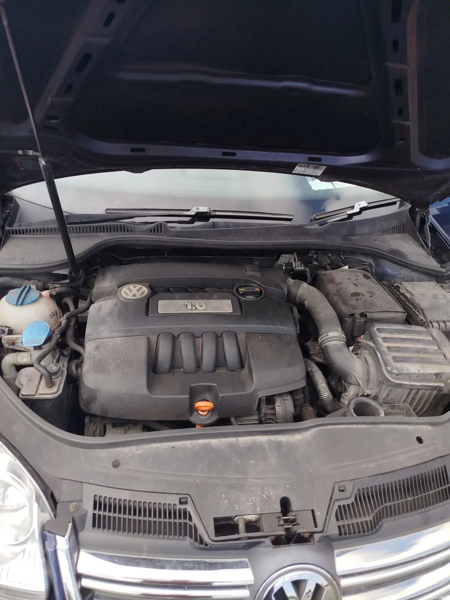 Volkswagen Jetta 2009 - Image 5