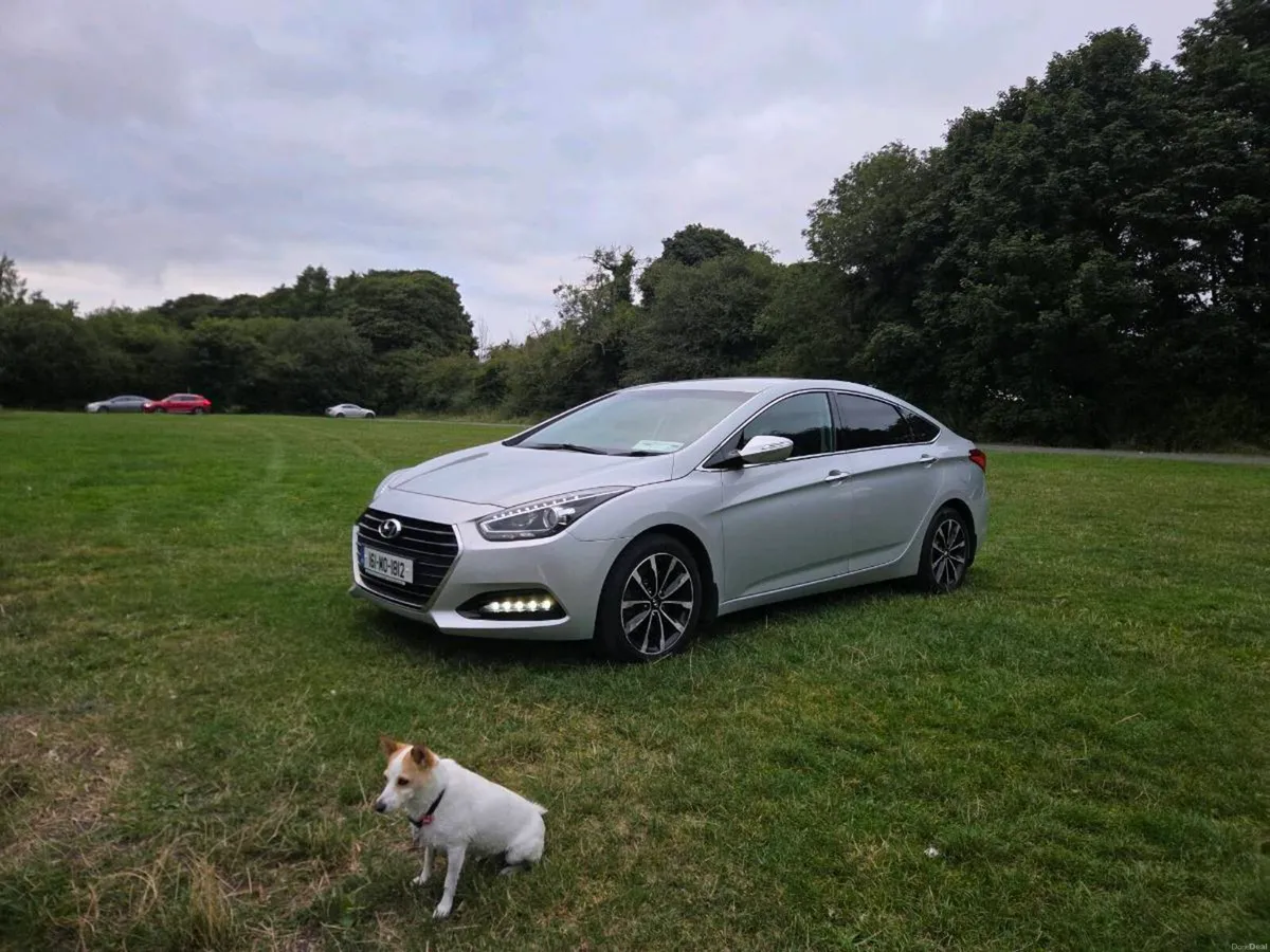 Hyundai i40 executive Plus Automatic - Image 1