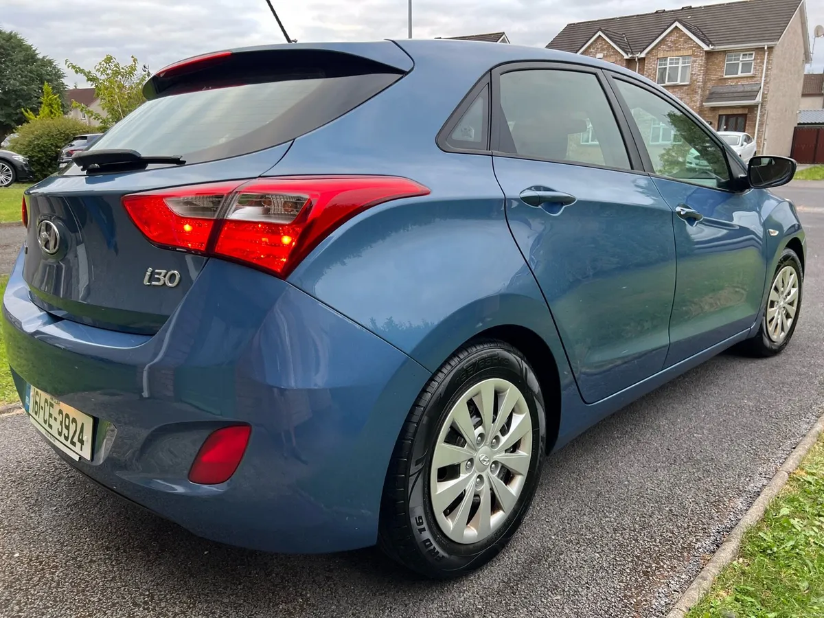 2016 Hyundai i30 Diesel 1 Owner From New - Image 4