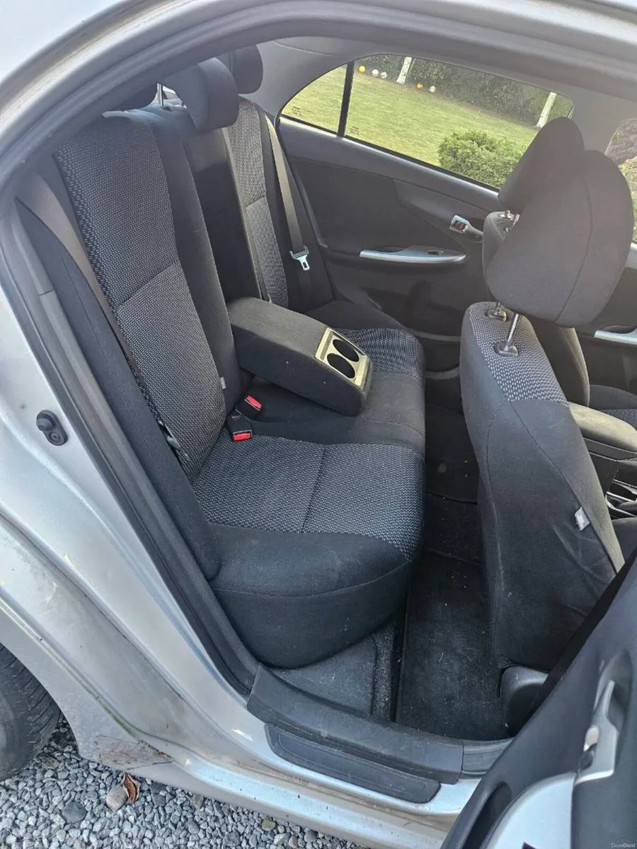 Toyota Corolla - Image 6