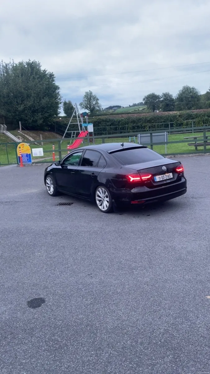 Volswagon Mk6 Jetta - Image 5
