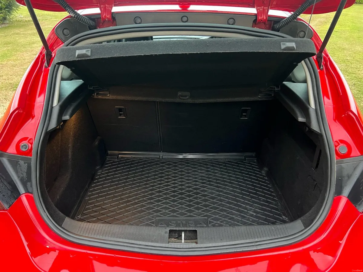 15 Opel Astra SRI 1.6 Diesel - Image 6