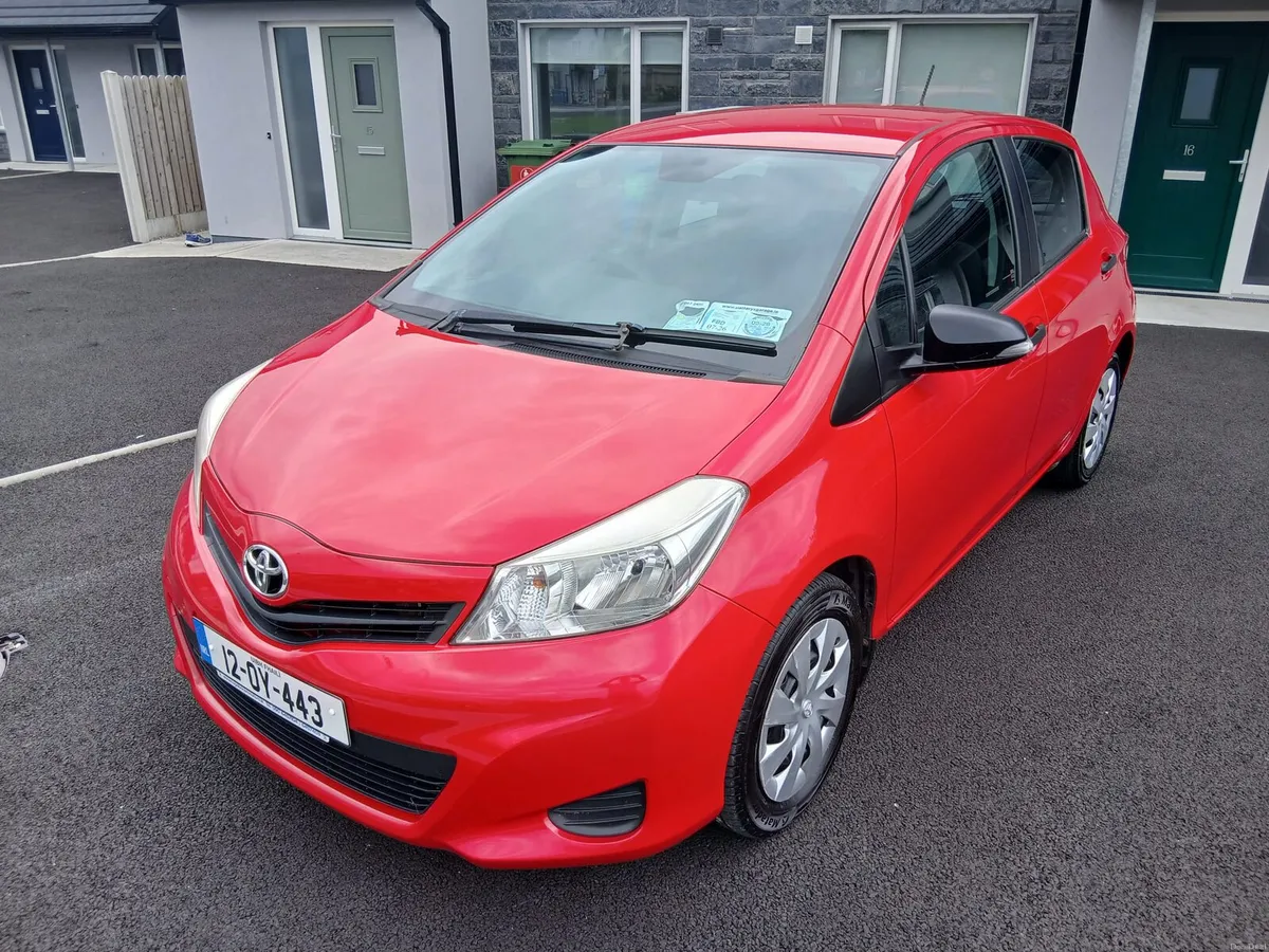 2012 Toyota Yaris Nct'd - Image 2