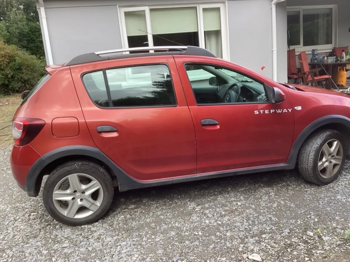 Dacia Sandero Stepway 2014 - Image 2