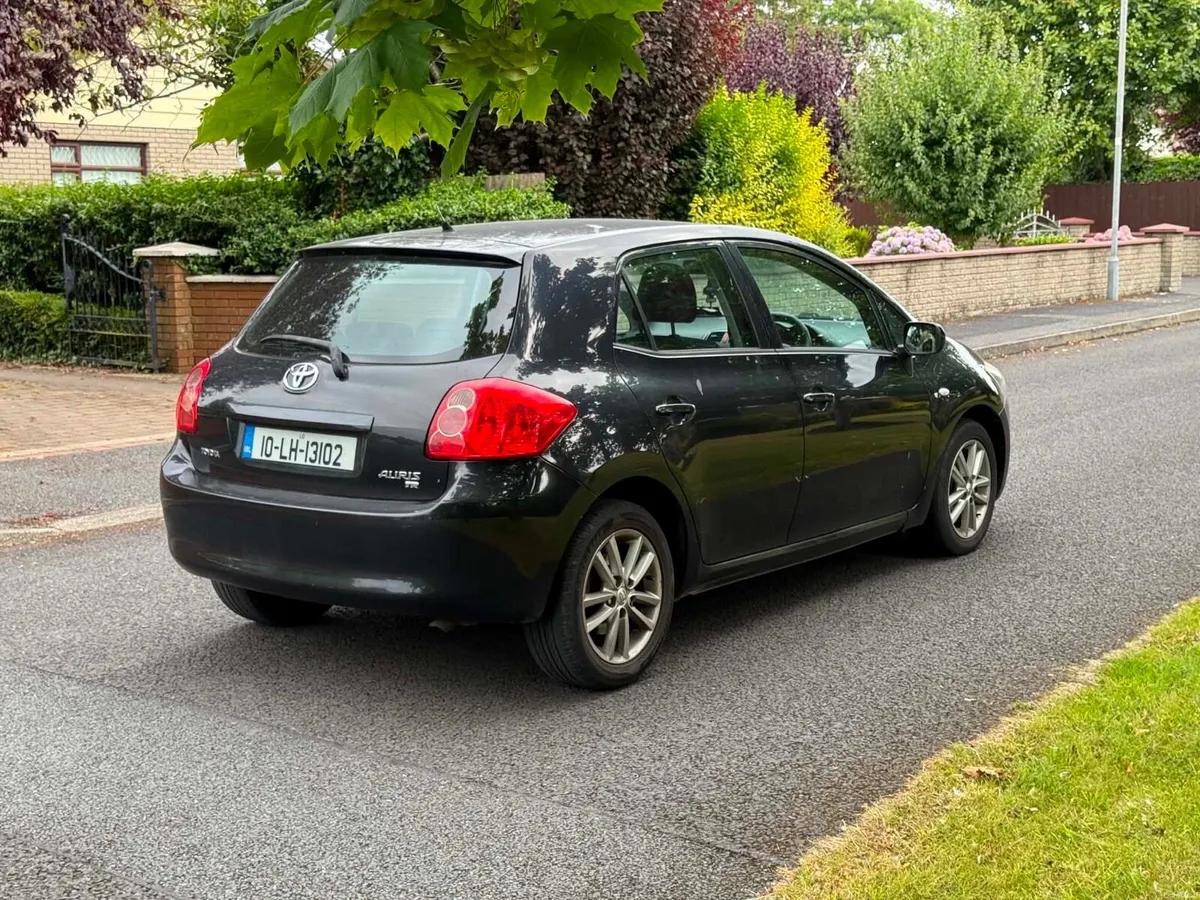 2010 Toyota Auris nct and tax low millege - Image 4