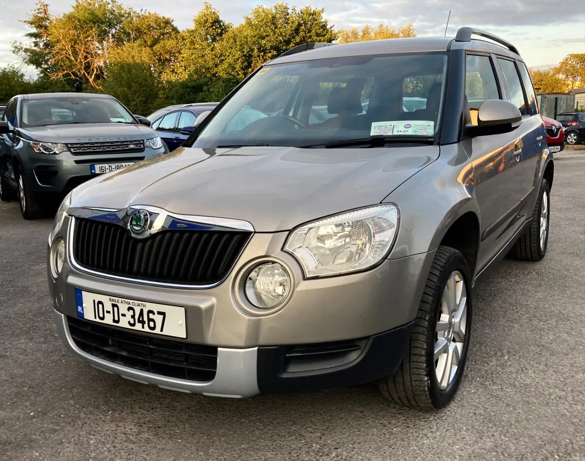 Skoda Yeti 2010 2.0 TDI 110HP Ambition SUV - Image 2