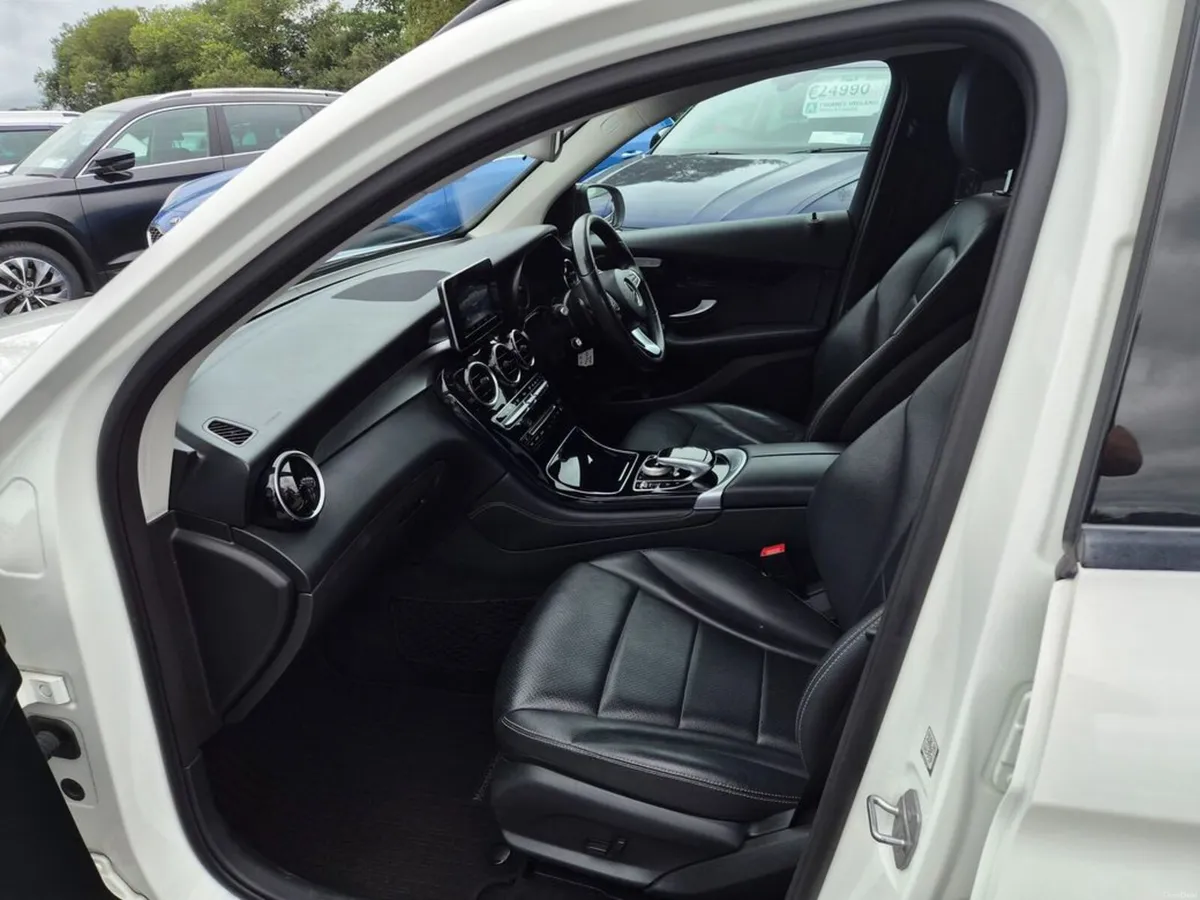 Mercedes-Benz GLC 220 d 4mati D 4matic 5DR Auto - Image 5