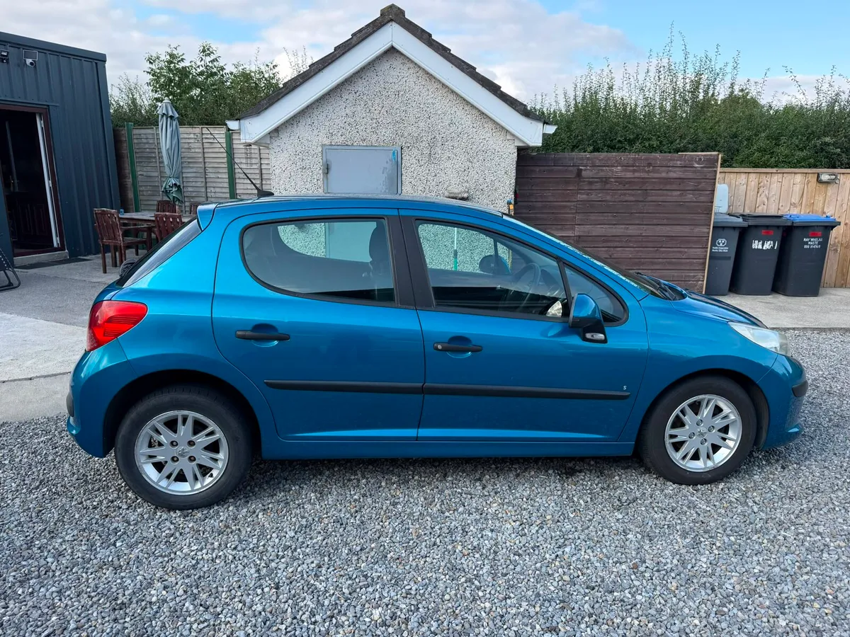 Peugeot 207 - Image 2