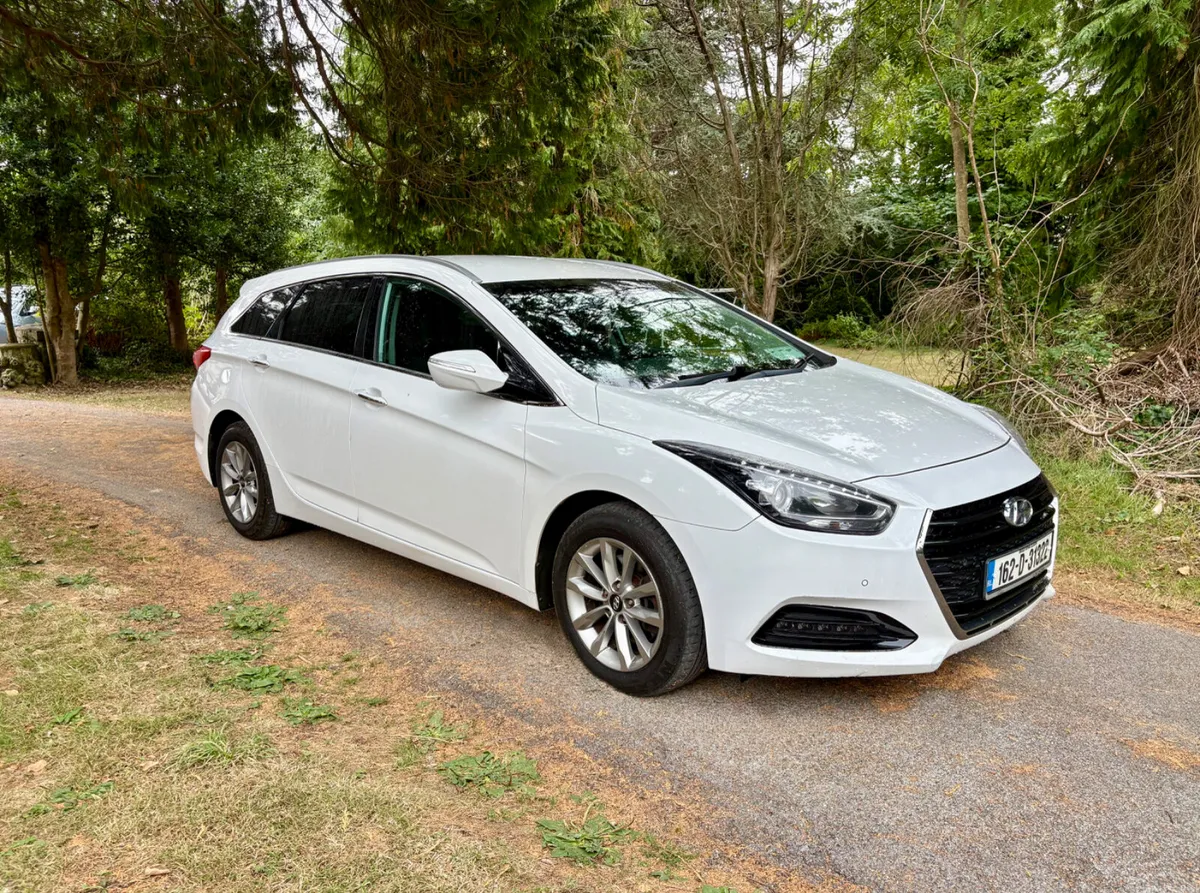 162 Hyundai i40 Estate, NCT to December 2026! - Image 4