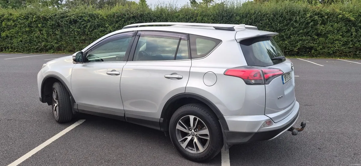 Toyota RAV4 2016 - Image 3