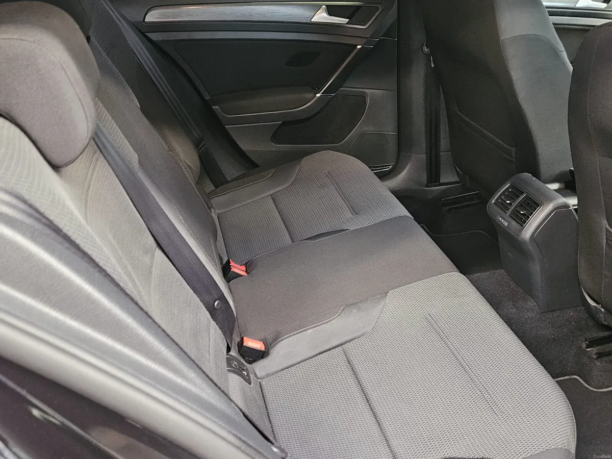 18 VOLKSWAGEN GOLF SE NAVIGATION TSI - Image 6
