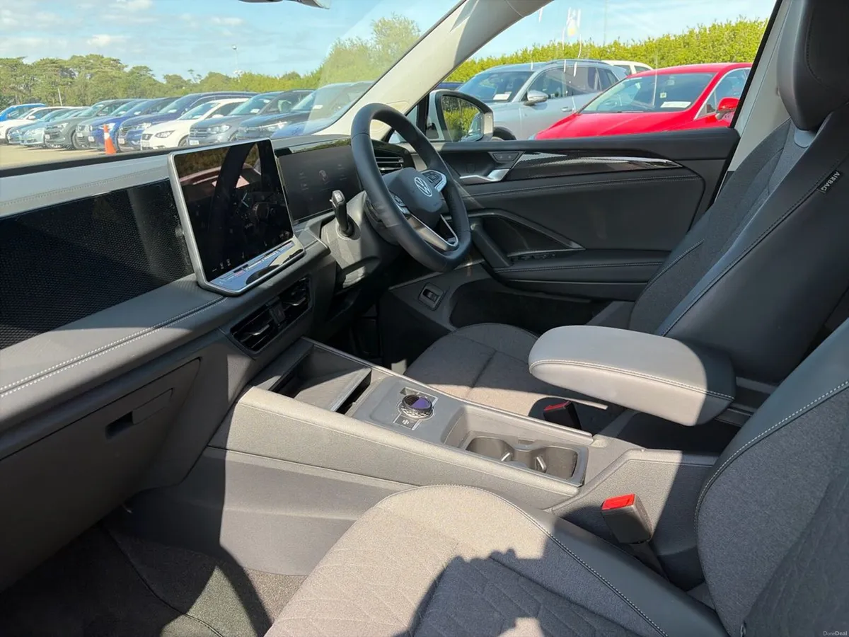 Volkswagen Tiguan EDITION 75 2.0TDI DSG 150HP - Image 2