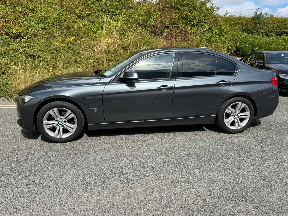BMW 330e 91% SOH, 87 t km / NCT 03/27 Automatic - Image 5